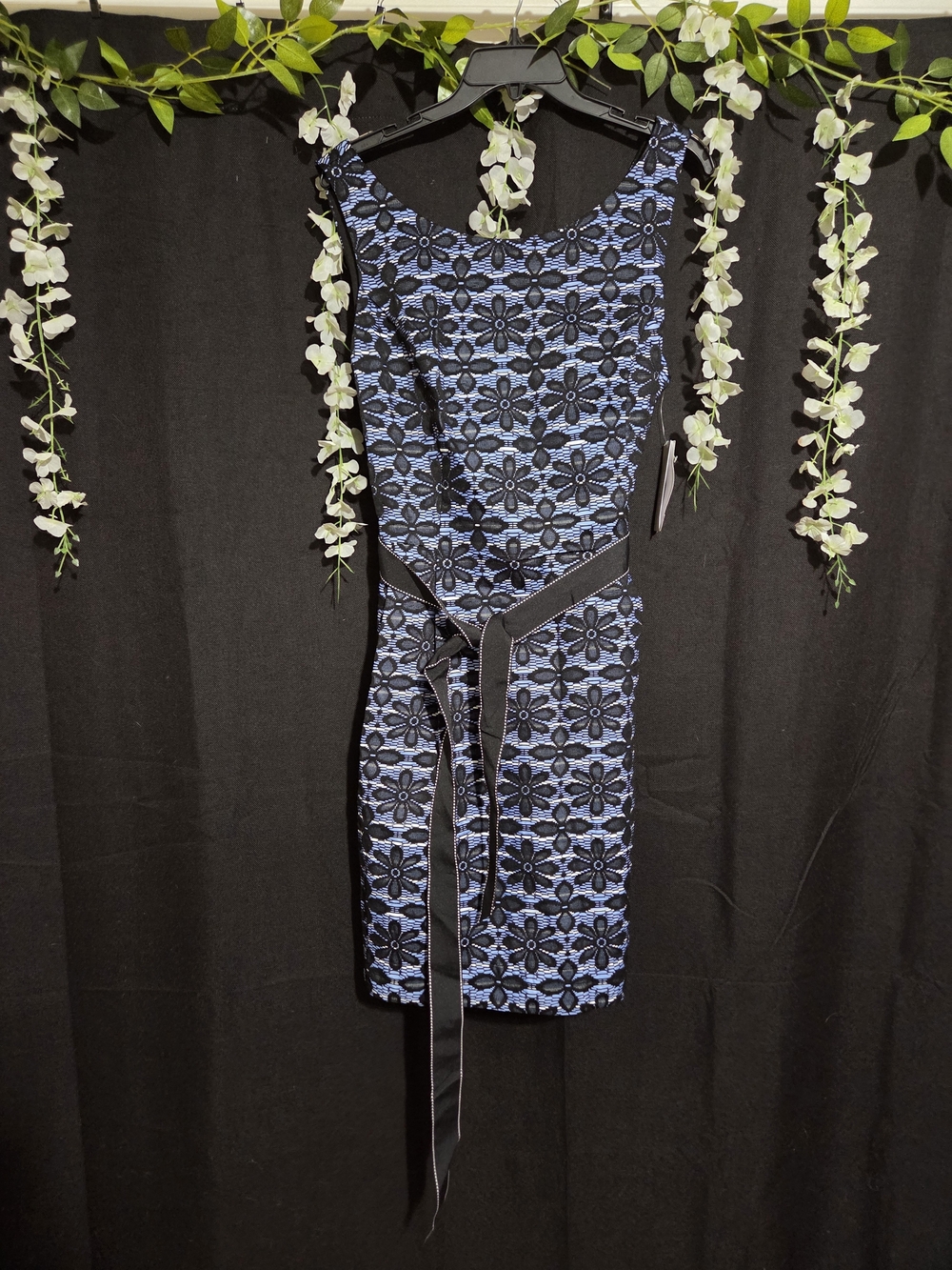 Sleeveless Blue Floral Lace Sheath Dress with Ribbon Belt